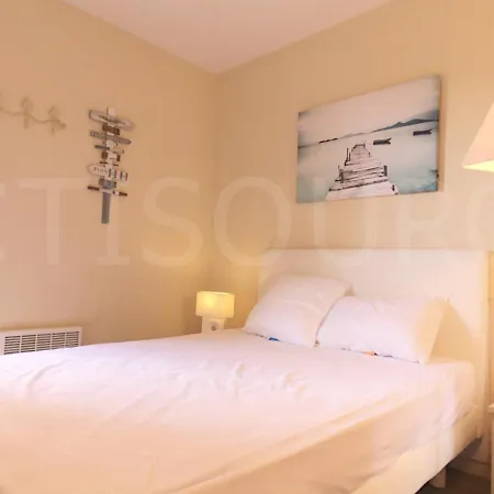 3 Pieces Avec Piscine Et Parking A Saint-raphael - Fr-1-504-591 Apartment Saint-Raphael (Var)